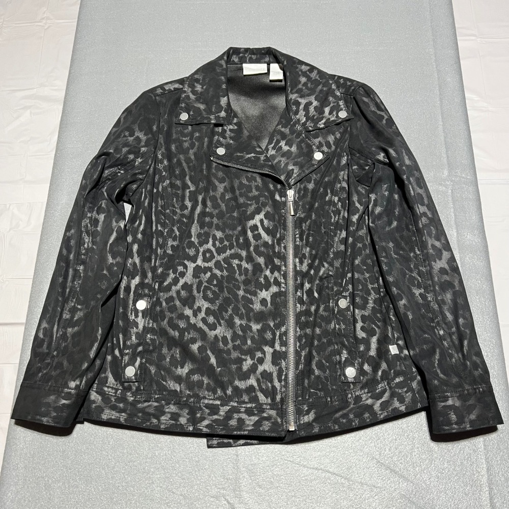 Chicos Zenergy Black Gray Metallic Leopard Print Moto Biker Jacket Size 0 XS